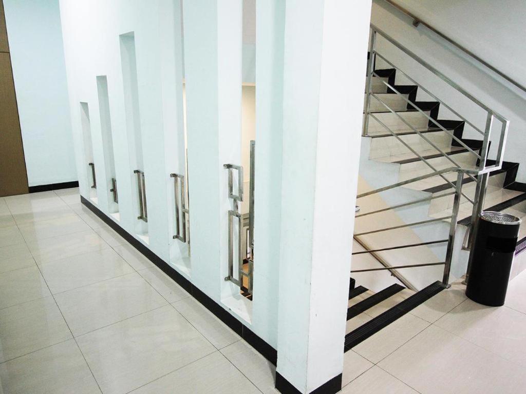Amaliun Hotel Medan Exterior foto