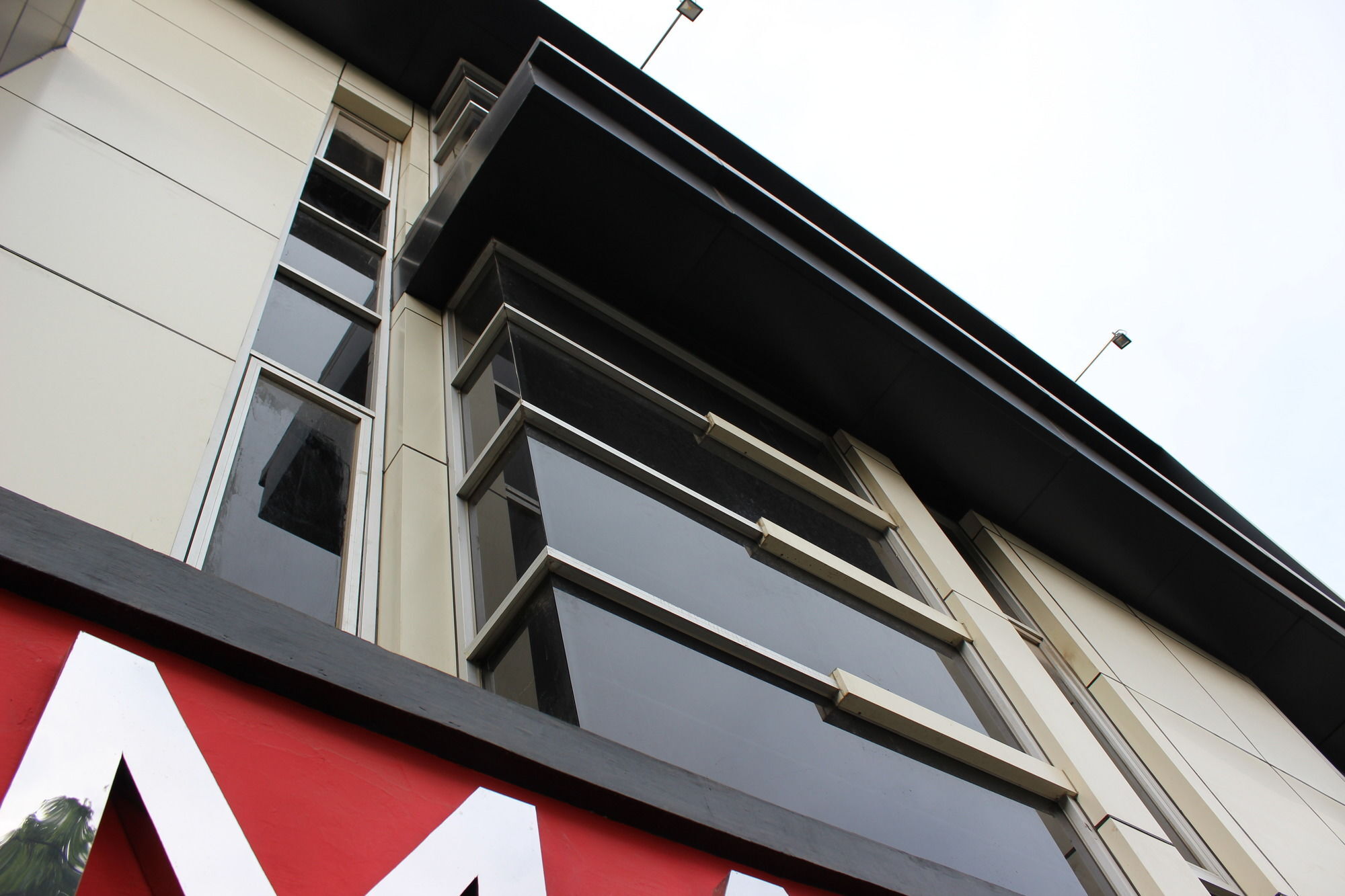 Amaliun Hotel Medan Exterior foto