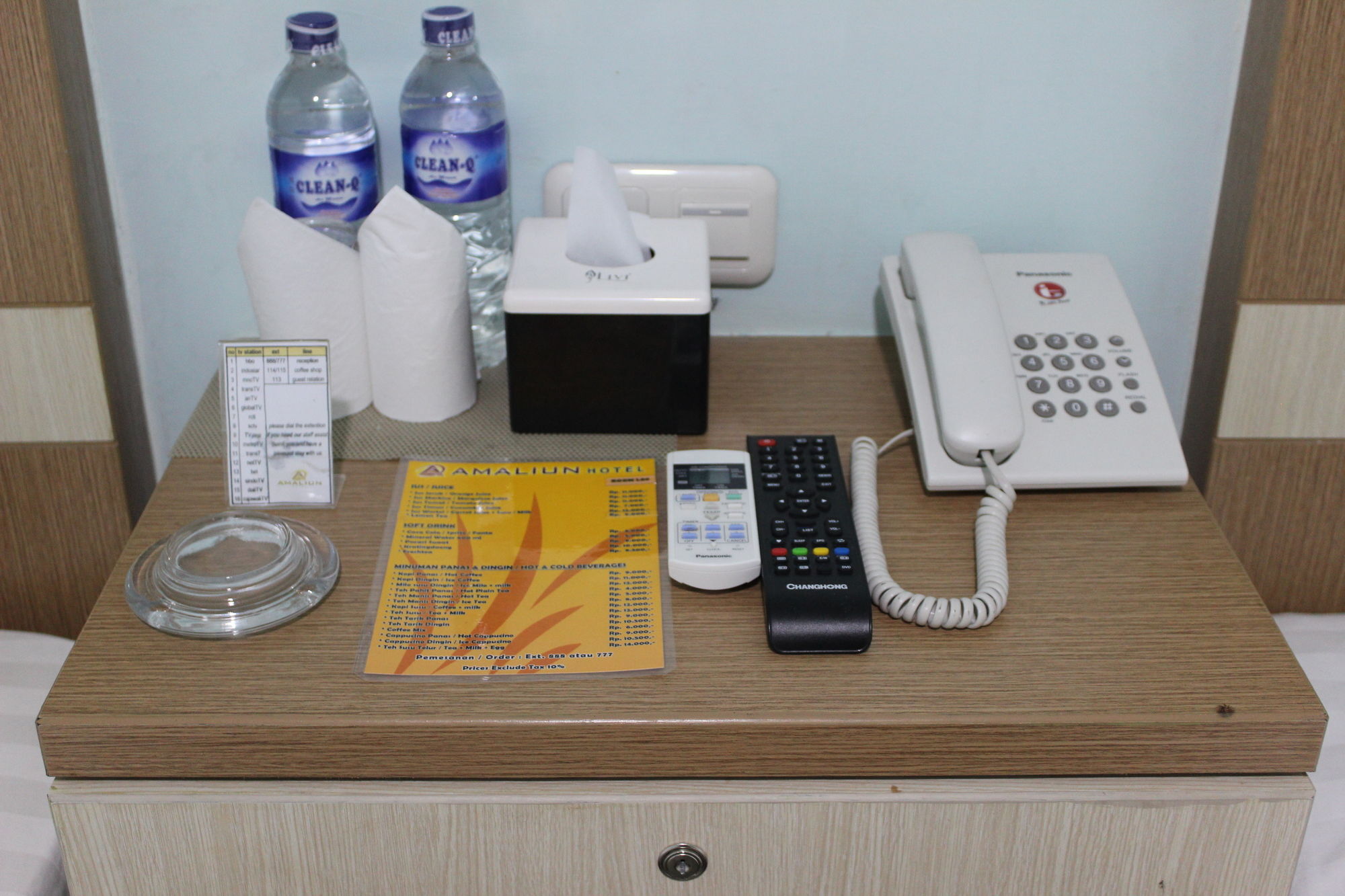 Amaliun Hotel Medan Exterior foto